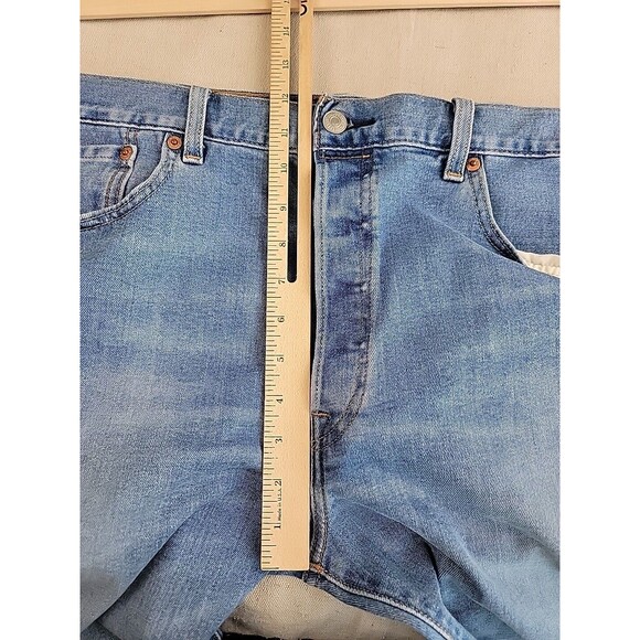 Levis 501 Jeans Mens 38x31 Button Fly Straight Stretch Medium Blue High Rise EUC - Picture 7 of 13